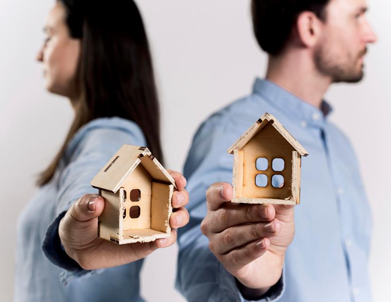 Раздел имущества супругов: кому достанется квартира после развода?