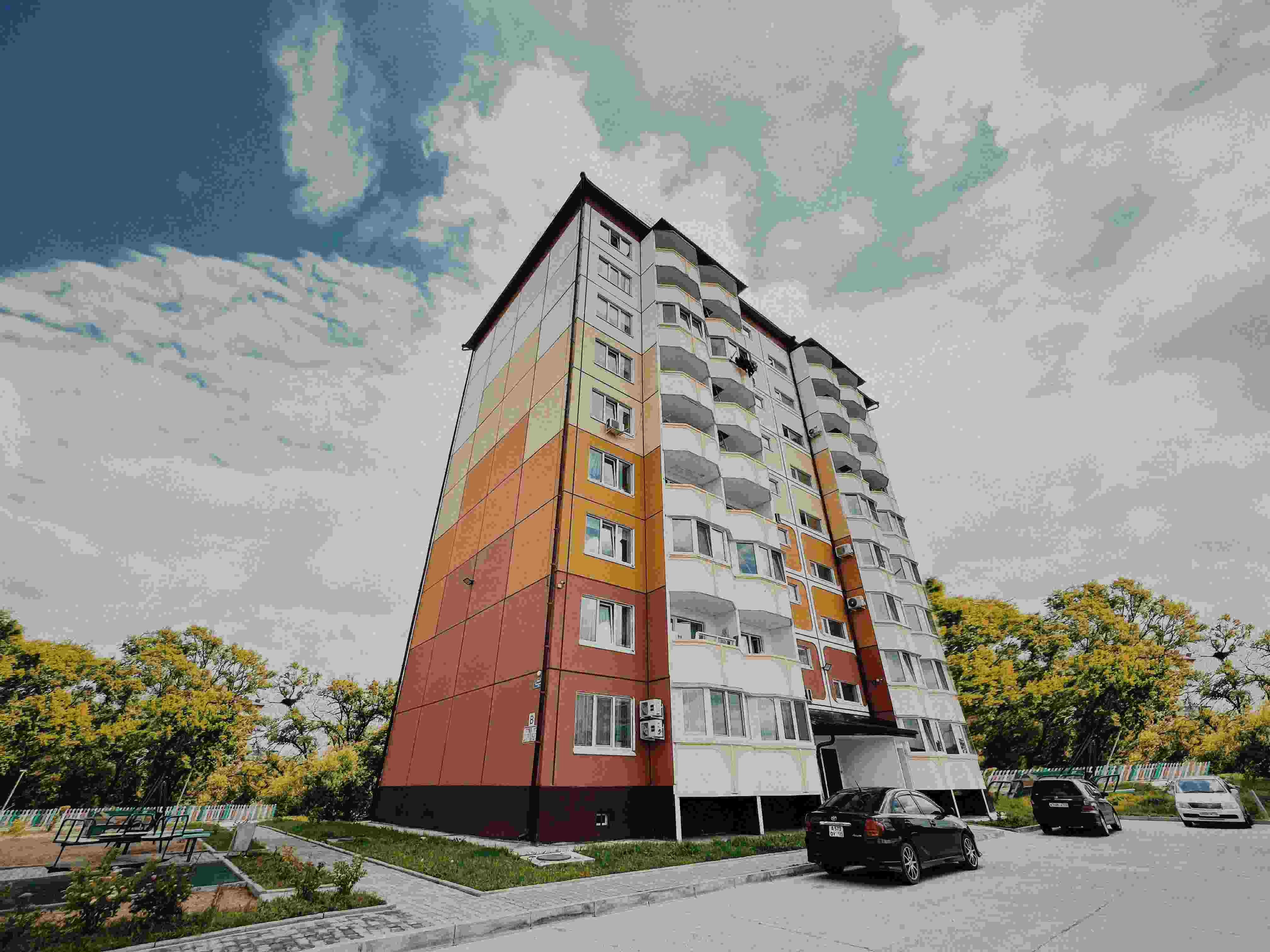 Жилой комплекс Приморский край, г Уссурийск, ул Крестьянская, д. 175, строится, стоимость 1 м2:  —